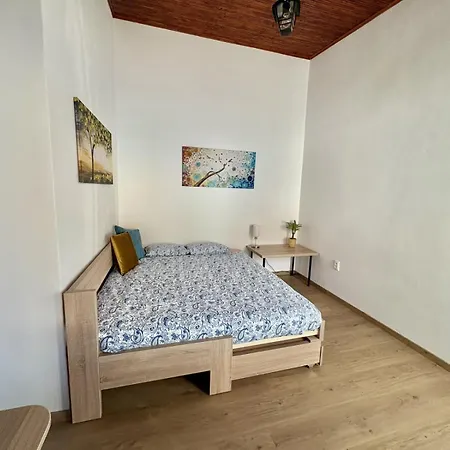 Little Park House With Car Charger شقة *