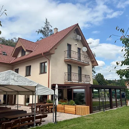 Little Park House With Car Charger Apartmán